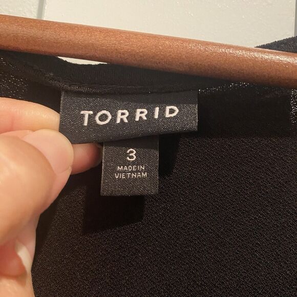 Torrid Studio Crepe Women’s Plus 3X Sz 22/24 Black Ruched Lace Sleeve Witchy - Picture 4 of 10